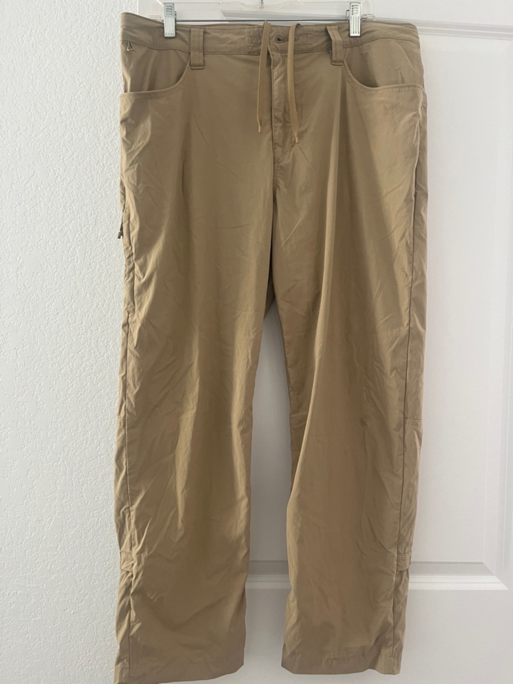 Patagonia Khaki Utility Pants - Comfortable Everyday Wear